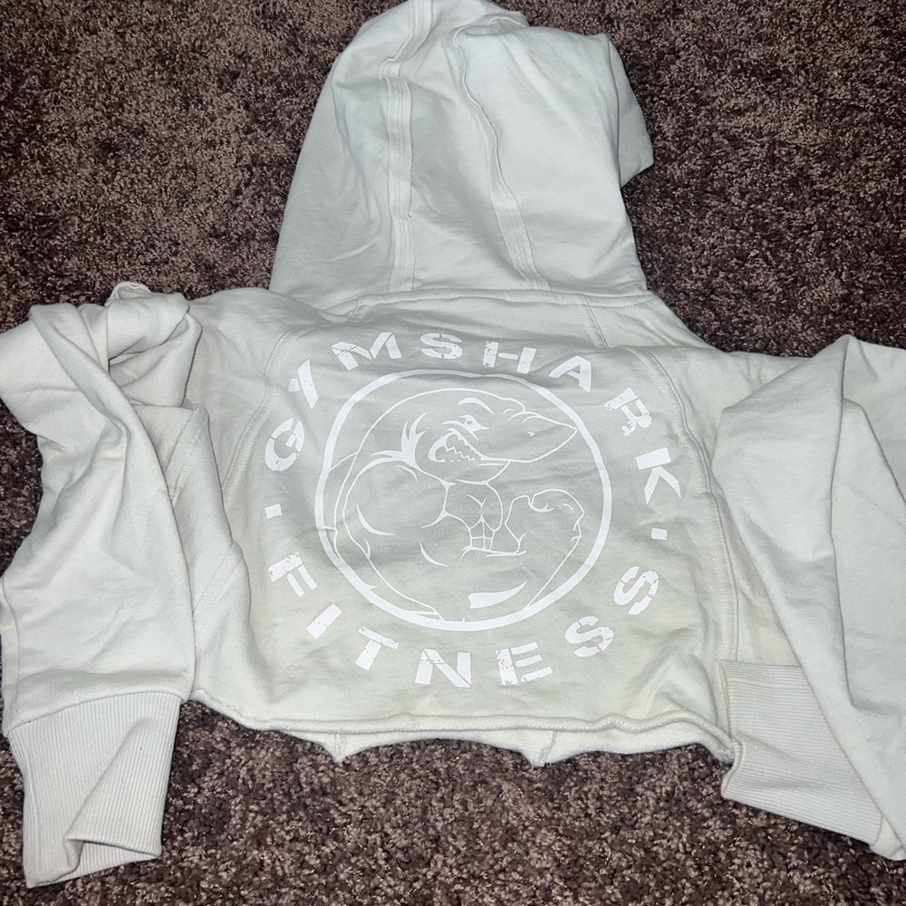 Gymshark cropped Legacy hoodie